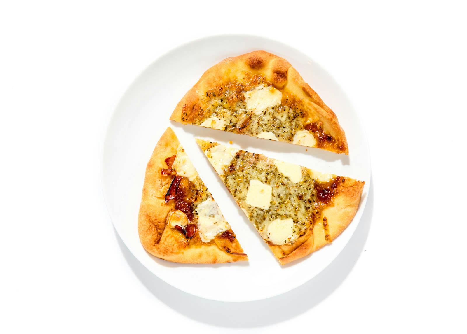 Prosciutto & Mozzarella Naan Pizza