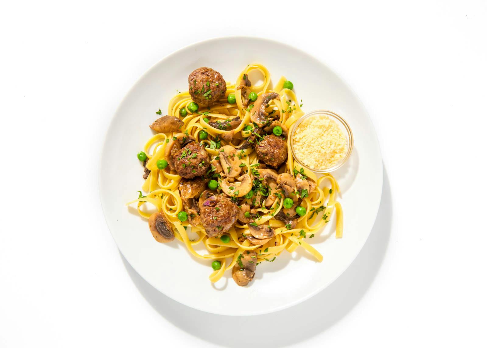 Fettuccine with Beef Meatballs